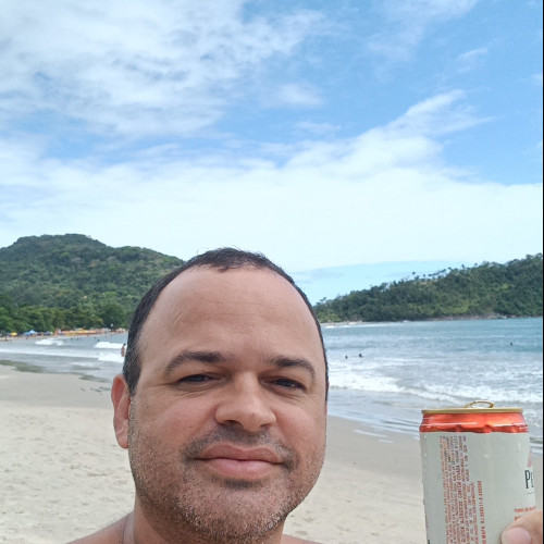 Augusto T.