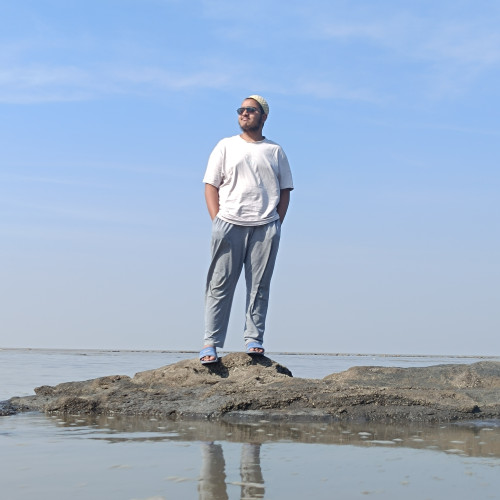 Taher b. profile photo
