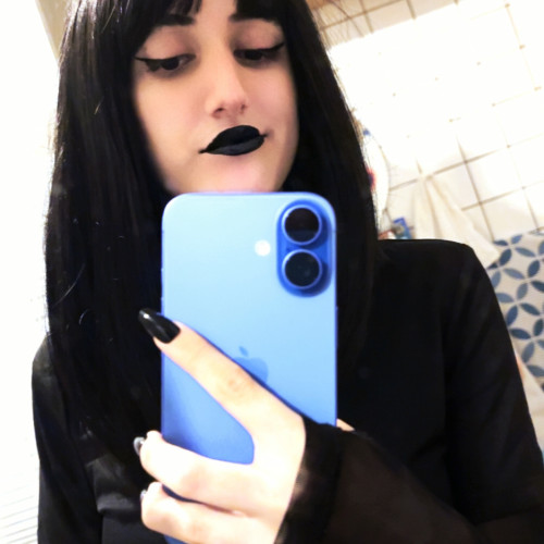 Riana D. profile photo