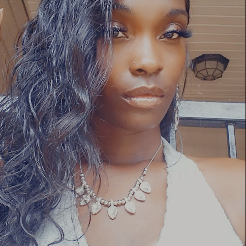 Diamond Y. profile photo