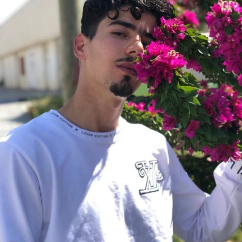 ALI G.