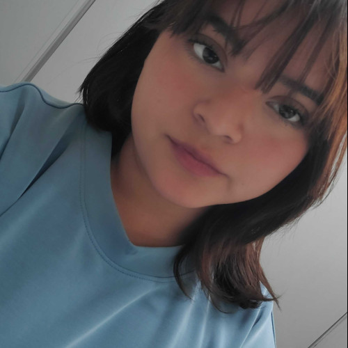 abril v. profile photo