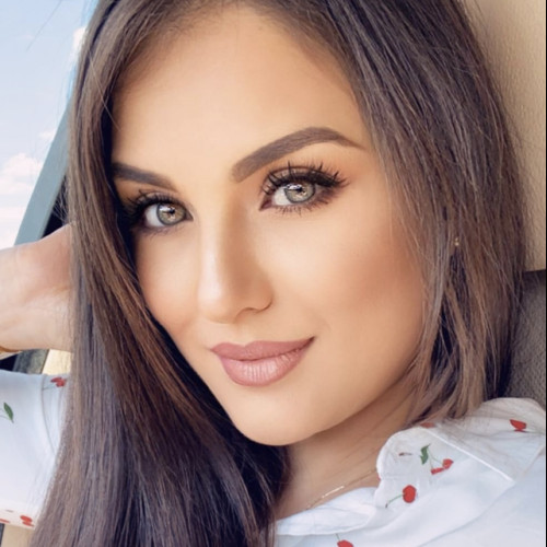 Mia M. profile photo