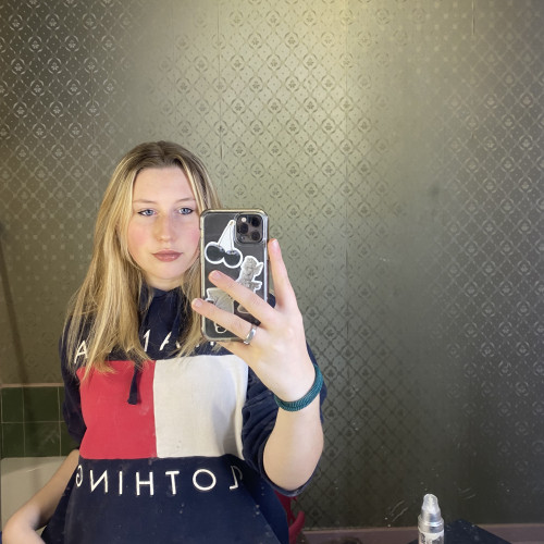 Chloe L. profile photo