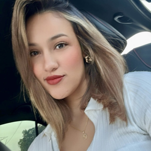 Daniela R. profile photo