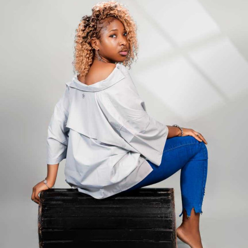 Divine L. profile photo