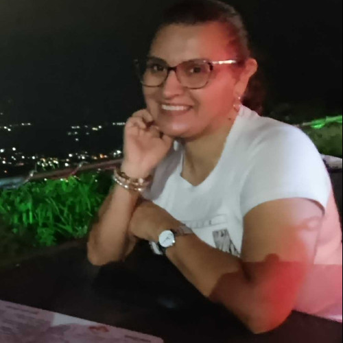 Mia V. profile photo