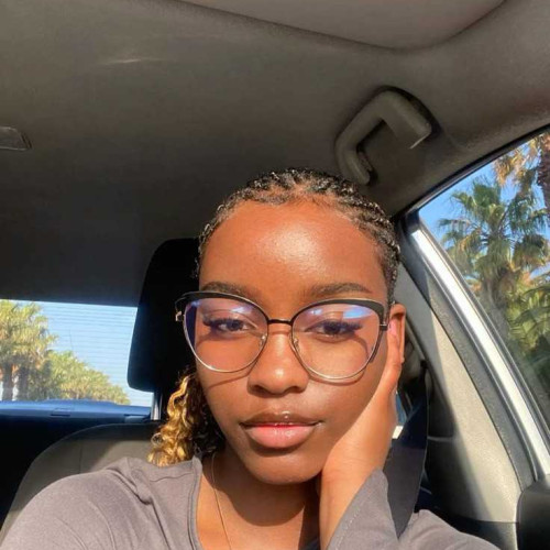 Ria W.