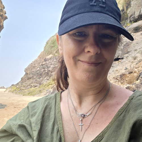 Julie B. profile photo