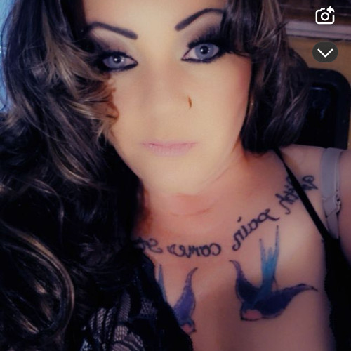 april r. profile photo