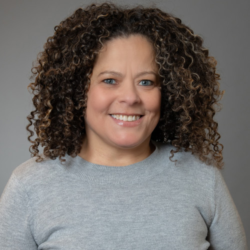 Julie  V. profile photo