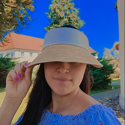 Ariana  R. profile photo