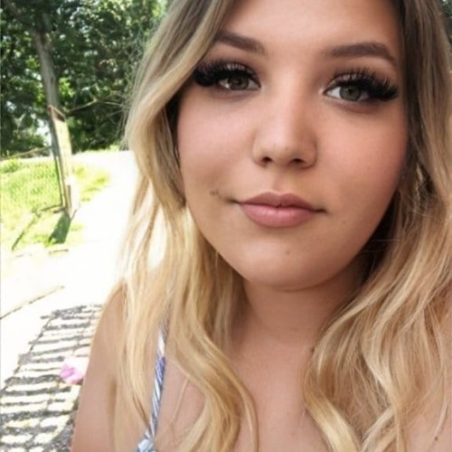Ela E.