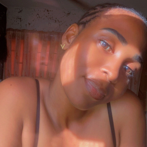 Happiluxry O. profile photo