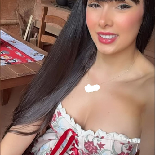 Flora l. profile photo