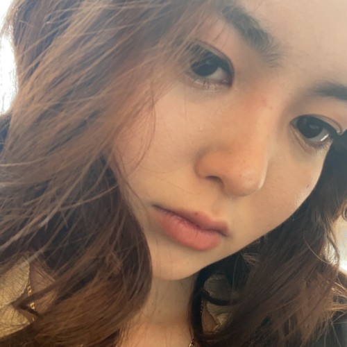 Miki Y.