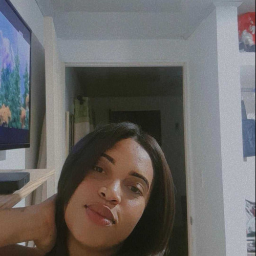 Claudia L.