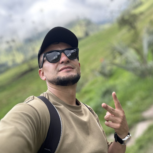 Cristian n. profile photo