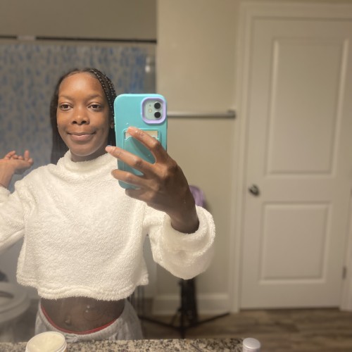 Kimone b. profile photo