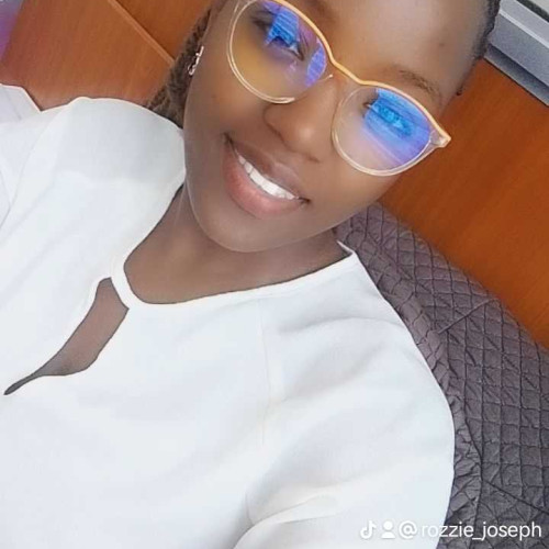 Roseline M. profile photo
