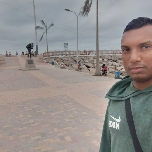 yaimer v. profile photo