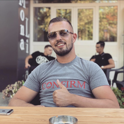 yordi l.