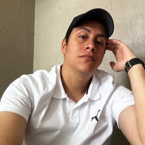 Oscar R. profile photo