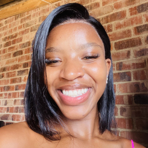 zinhle c. profile photo