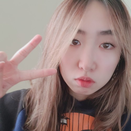 Maru C.