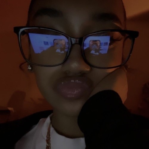 Suuu R. profile photo