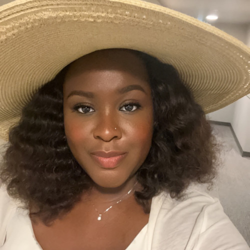 Izzi O. profile photo