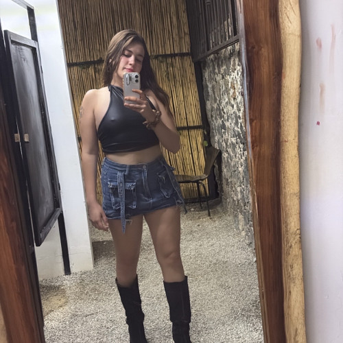 Lluvia  H. profile photo