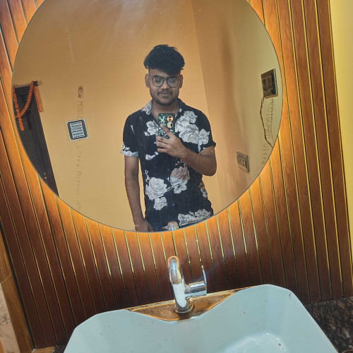 Om Nath M. profile photo