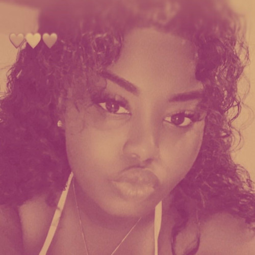 Rhianna R. profile photo