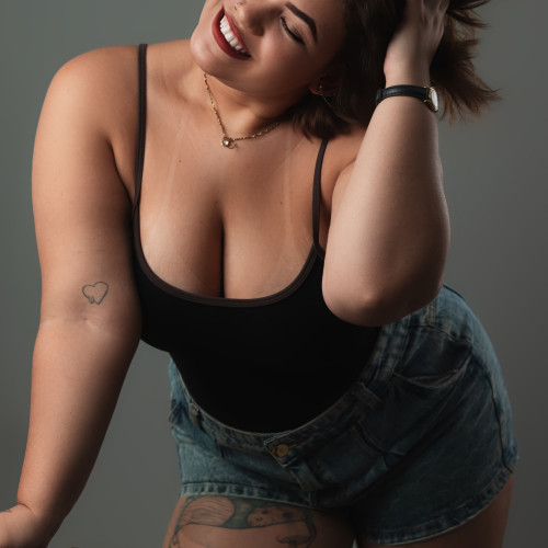 Thais G.