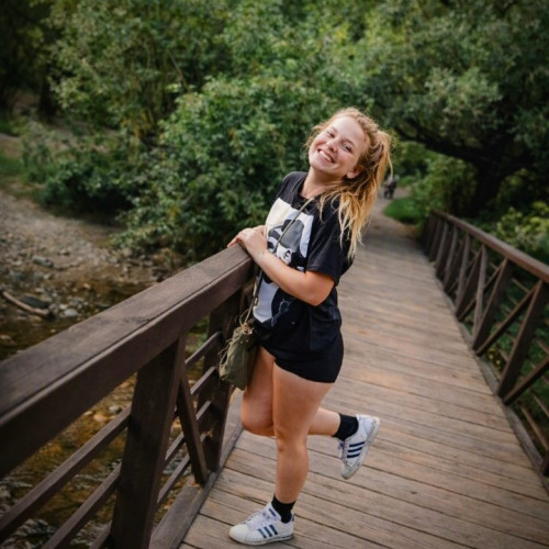 Rachel unfiltered  L. profile photo