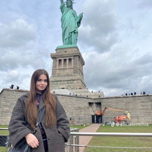 Lucia S. profile photo