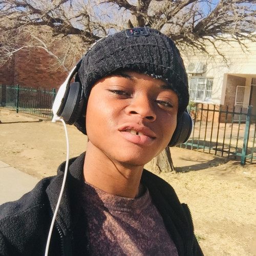 Junior  S. profile photo
