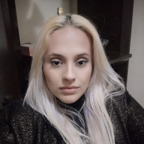 Julia P. profile photo