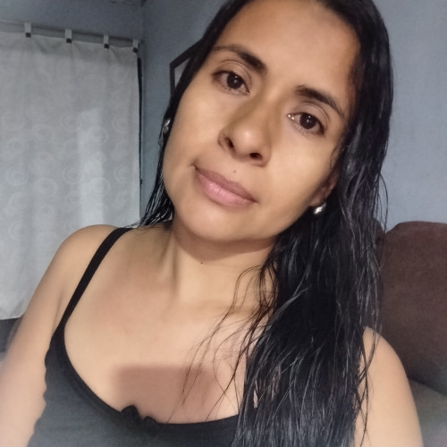 Clara  L. profile photo