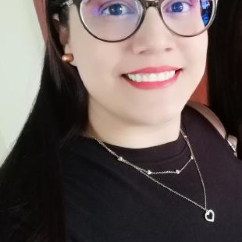 Yoselin F.