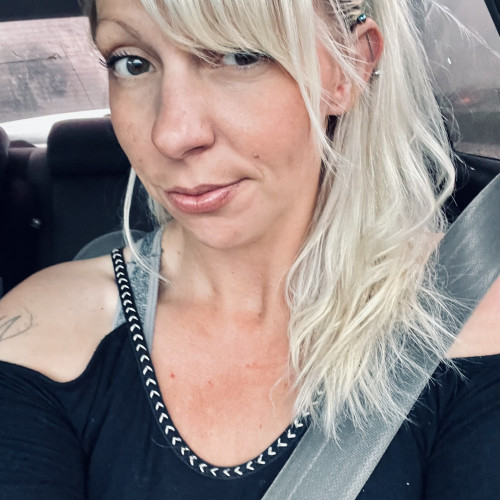 sarah d. profile photo