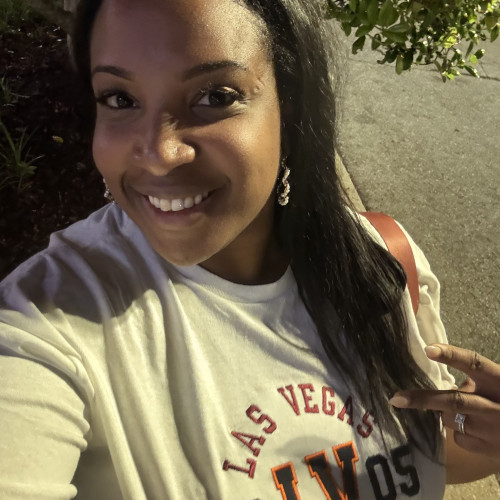 Candi B. profile photo