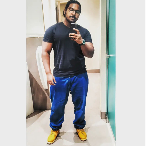 Rizlan R. profile photo