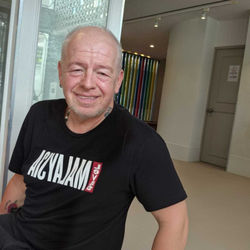 Klaus H.