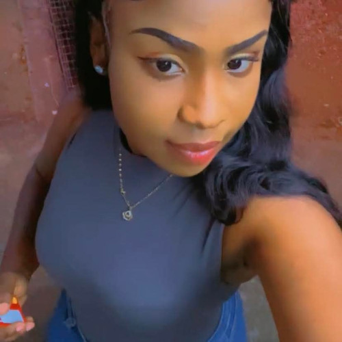 Riana B. profile photo