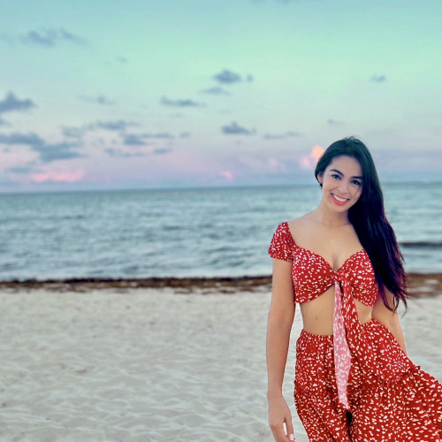 Mar L. profile photo