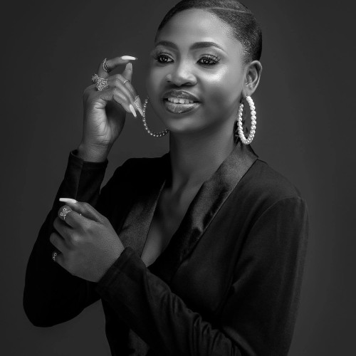 Esther O. profile photo