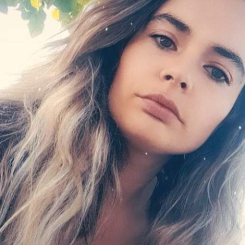 Mariana R.