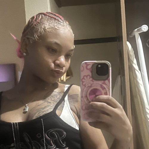 Nikiya S. profile photo